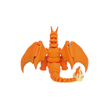 Lade das Bild in den Galerie-Viewer, Glurak als bewegliche Pokemon Figur mit Ei