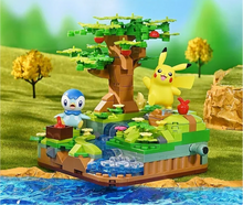 Lade das Bild in den Galerie-Viewer, Pokémon Baustein Spielzeug Sets (Pikachu Sonnenblume, Enton und Flegmon oder Pikachu und Plinfa)