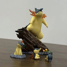 Lade das Bild in den Galerie-Viewer, Tornupto Typhlosion Figuren Set (ca. 13cm)