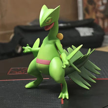 Lade das Bild in den Galerie-Viewer, Detailreiche Pokemon Gewaldro Sceptile Figur (ca. 9cm)