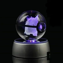 Lade das Bild in den Galerie-Viewer, Kristall Pokeball mit 3D Effekt Realxo Mewtu Pikachu uvm. kaufen