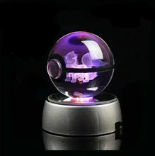 Lade das Bild in den Galerie-Viewer, Kristall Pokeball mit 3D Effekt Realxo Mewtu Pikachu uvm. kaufen