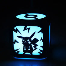 Lade das Bild in den Galerie-Viewer, Pokemon Pikachu LED Nachtlicht Wecker