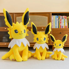Lade das Bild in den Galerie-Viewer, XXL Aquana Vaporeon oder Blitza Jolteon Plüsch Pokemon (ca. 45/80cm)