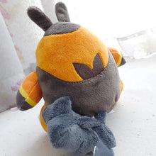 Lade das Bild in den Galerie-Viewer, Ferkokel Pignite Pokemon Stofftier (ca. 20cm)