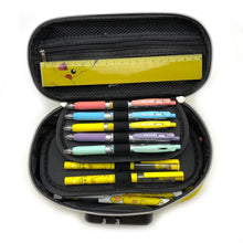 Lade das Bild in den Galerie-Viewer, Große Pika Pokemon Federmappe mit Schloß und Tragegriff