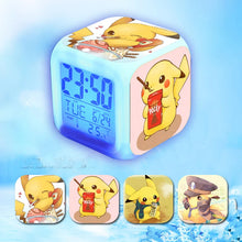 Lade das Bild in den Galerie-Viewer, Niedlicher LED Wecker mit Pikachu Motiven
