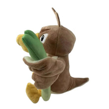 Lade das Bild in den Galerie-Viewer, Lauchzelot Sirfetchd Plüsch Pokemon (ca. 20cm)