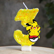Lade das Bild in den Galerie-Viewer, Gelbe Pikachu Geburtstag Kerze mit Jahreszahl