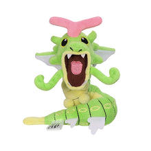 Lade das Bild in den Galerie-Viewer, Raupy Caterpie Pokemon Plüschtier (ca. 30x10x9cm)