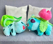 Lade das Bild in den Galerie-Viewer, Bisasam Bulbasaur, Bisaflor Venusaur oder Bisaknosp Ivysaur Pokemon Kuscheltiere (ca. 25cm bis 30cm)