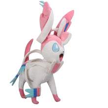 Lade das Bild in den Galerie-Viewer, Feelinara / Sylveon Plüsch Pokemon ca. 30cm Anime Look kaufen