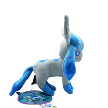 Lade das Bild in den Galerie-Viewer, Glaziola / Glaceon Plüsch Pokemon (ca. 17cm) kaufen