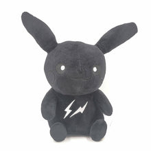 Lade das Bild in den Galerie-Viewer, Pokémon Plüschfiguren schwarze Edition kaufen