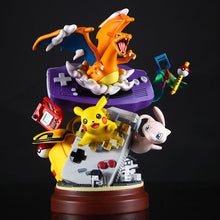 Lade das Bild in den Galerie-Viewer, Pokemon Pikachu Glurak / Charizard Gameboy Statue (18.5cm) kaufen