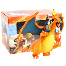 Lade das Bild in den Galerie-Viewer, Ash Ketchum & Charizard / Glurak Lizardon Sammel Figur Pokemon kaufen