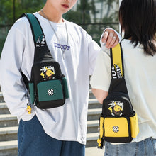 Lade das Bild in den Galerie-Viewer, Pokemon Sling Bag - Kleiner Rucksack Tasche mit Pikachu Motiv kaufen