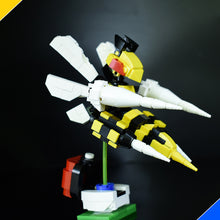 Lade das Bild in den Galerie-Viewer, Bibor / Beedrill Baustein Figur Pokemon ( kaufen