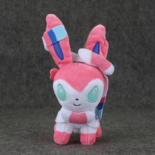 Lade das Bild in den Galerie-Viewer, Eevee / Evoli Kawaii Plüsch Pokemon (Vaporeon Espeon Umbreon Leafeon) kaufen