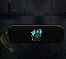 Lade das Bild in den Galerie-Viewer, Pokemon Pikachu Canvas Federmappe / Federtasche kaufen