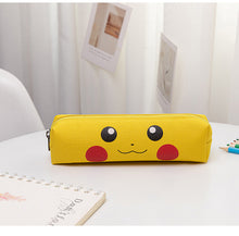 Lade das Bild in den Galerie-Viewer, Pokemon Pikachu Canvas Federmappe / Federtasche kaufen