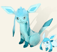 Lade das Bild in den Galerie-Viewer, Glaziola / Glaceon im neuen Look - Pokemon Kuscheltier (ca. 30cm) kaufen