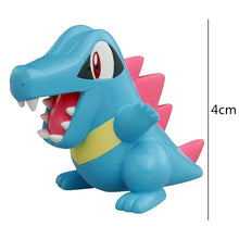 Lade das Bild in den Galerie-Viewer, Pokemon Karnimani Totodile Figur (ca. 4cm) kaufen