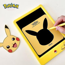 Lade das Bild in den Galerie-Viewer, Pokemon Schreibtafel im Pikachu Design mit Pokemon Abpaustafeln kaufen