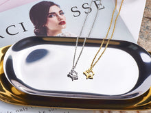 Lade das Bild in den Galerie-Viewer, Pokemon Pikachu Halskette Gold oder Silber kaufen