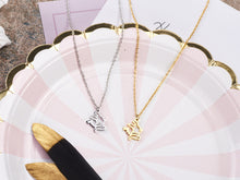 Lade das Bild in den Galerie-Viewer, Pokemon Pikachu Halskette Gold oder Silber kaufen