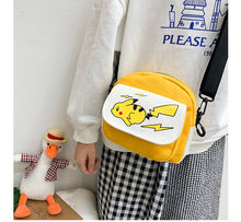 Lade das Bild in den Galerie-Viewer, Pikachu Umhängetasche in verschiedenen Farben kaufen