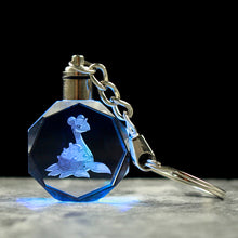 Lade das Bild in den Galerie-Viewer, Pokemon Kristall Anhänger mit 3D Effekt - viele Motive kaufen