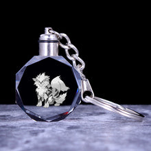 Lade das Bild in den Galerie-Viewer, Pokemon Kristall Anhänger mit 3D Effekt - viele Motive kaufen