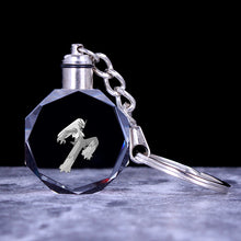 Lade das Bild in den Galerie-Viewer, Pokemon Kristall Anhänger mit 3D Effekt - viele Motive kaufen