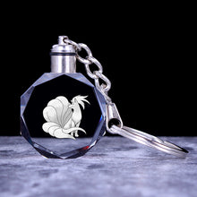 Lade das Bild in den Galerie-Viewer, Pokemon Kristall Anhänger mit 3D Effekt - viele Motive kaufen