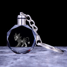 Lade das Bild in den Galerie-Viewer, Pokemon Kristall Anhänger mit 3D Effekt - viele Motive kaufen