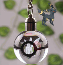 Lade das Bild in den Galerie-Viewer, Pokeball Anhänger mit Pokemon Motiven und Farbwechsel kaufen