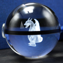 Lade das Bild in den Galerie-Viewer, Charizard Glurak Crystal Pokemon Go Ball mit 3D Effekt kaufen