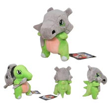 Lade das Bild in den Galerie-Viewer, Grünes Tragosso Plüsch – Dein mystisches Pokémon zum Kuscheln!
