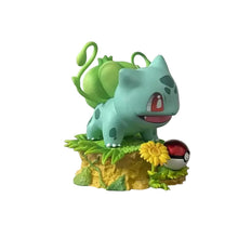 Lade das Bild in den Galerie-Viewer, Niedliche Bisasam Bulbasaur Figure mit kleinen Pokeball - Deako, Sammel-Figur ca. 10cm
