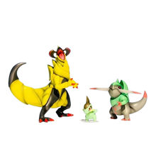 Lade das Bild in den Galerie-Viewer, Pokemon Figuren Set mit Milza Axew, Sharfax Fraxure und Maxax Haxorus (ca. 2-11cm)
