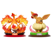 Lade das Bild in den Galerie-Viewer, Gigadynamax Glurak Charizard oder Evoli Eevee Gigadynamax Figuren
