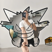 Lade das Bild in den Galerie-Viewer, Gengar Acryl Spiegel - Pokemon Deko, Wandspiegel, Geschenkidee (ca.40cm)
