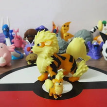 Lade das Bild in den Galerie-Viewer, Arkani Arcanine oder Growlithe Fukano Pokemon Figuren
