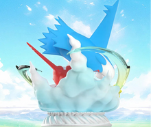 Lade das Bild in den Galerie-Viewer, Pokemon  Latios mit Latias Figur Statue (ca. 18cm)
