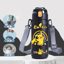 Lade das Bild in den Galerie-Viewer, Große Pikachu Wasserflasche mit Trageriemen (620ml) Pikachu Thermos Wasser Flasche
