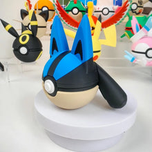 Lade das Bild in den Galerie-Viewer, Lucario Premium Pokeball Lucario Poké Ball
