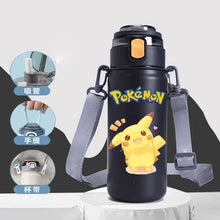 Lade das Bild in den Galerie-Viewer, Große Pikachu Wasserflasche mit Trageriemen (620ml) Pikachu Thermos Wasser Flasche
