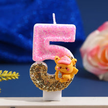 Lade das Bild in den Galerie-Viewer, Pinke Pikachu Glitter Kerze mit Jahreszahl für tolle Geburtstage
