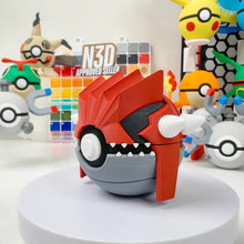 Lade das Bild in den Galerie-Viewer, Premium Pokeball im Groudon, Rayquaza oder Kyogre Look Poké Ball
